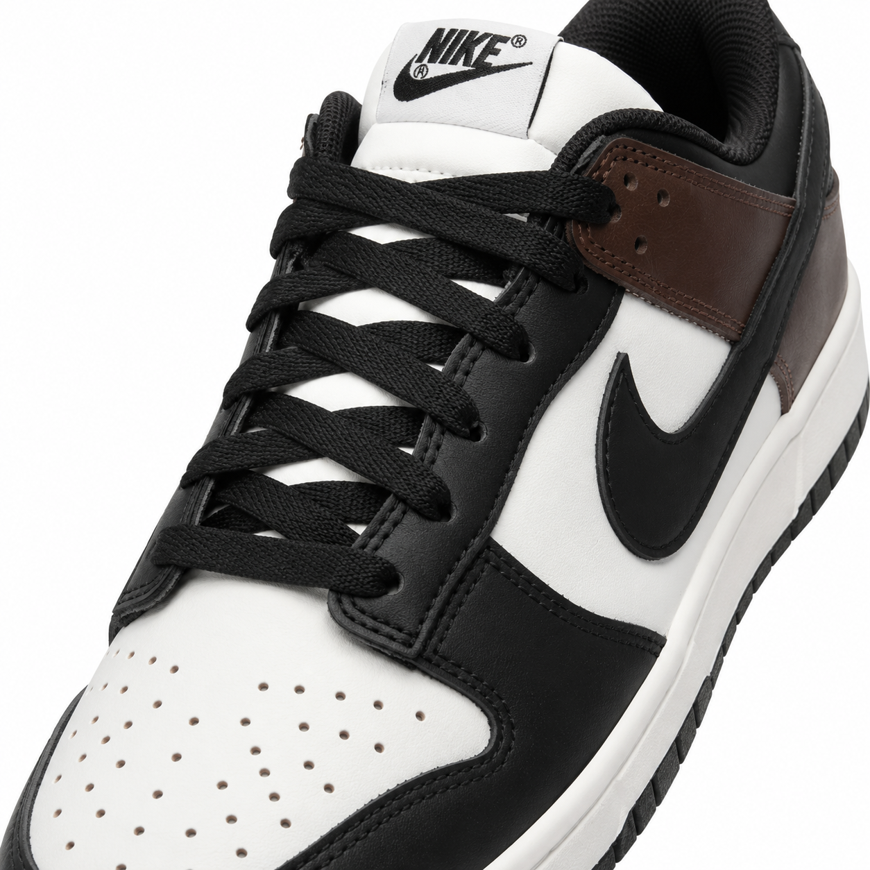 Dunk Low Mocha