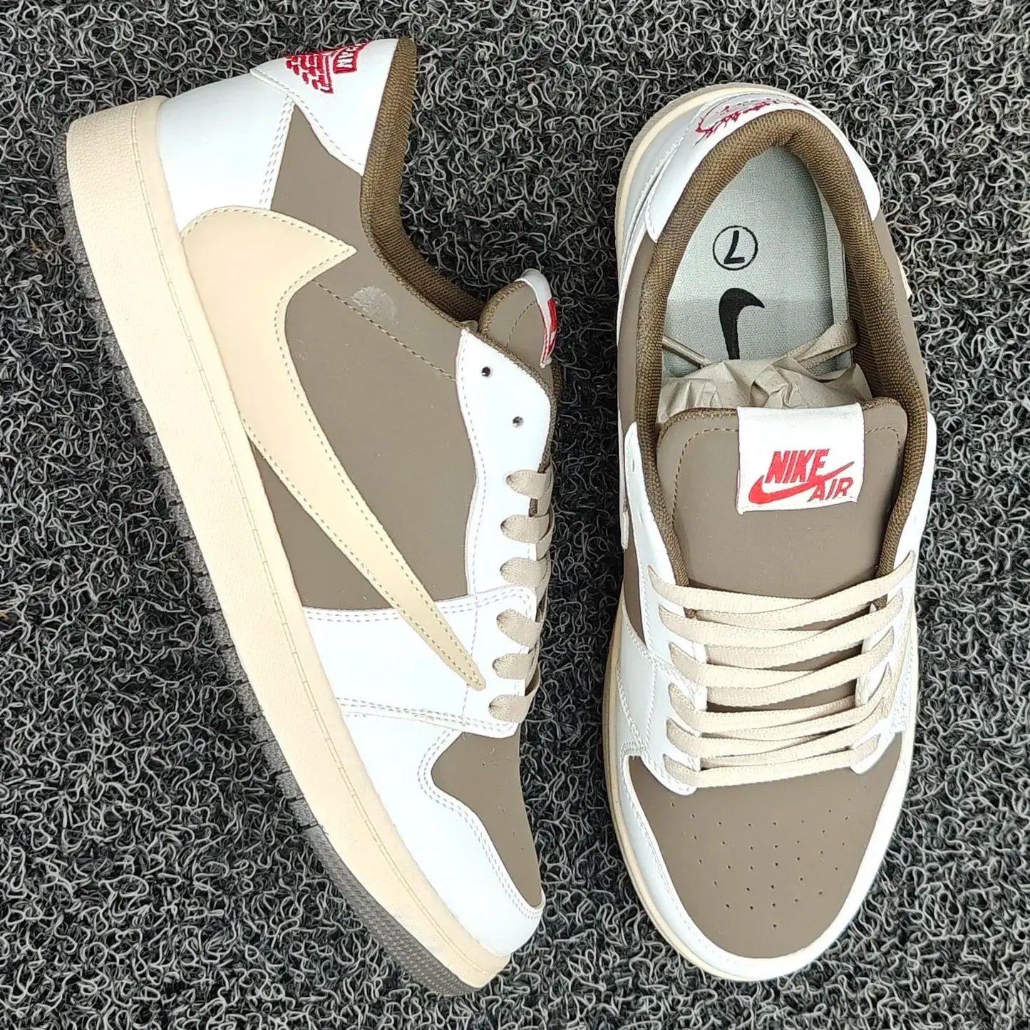 Travis Scott Reverse Mocha