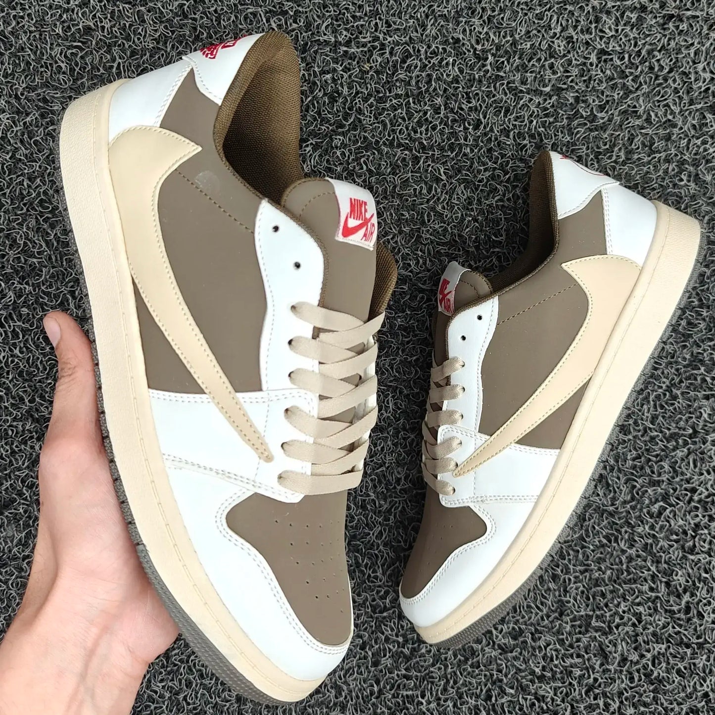 Travis Scott Reverse Mocha