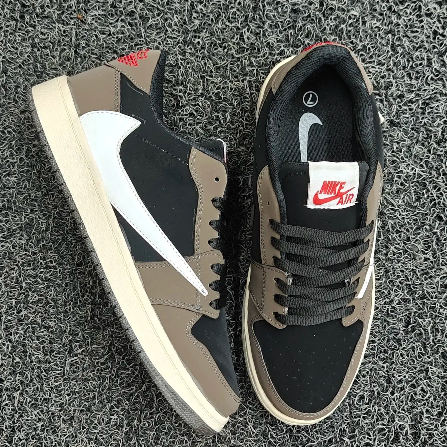 Travis Scott Mocha